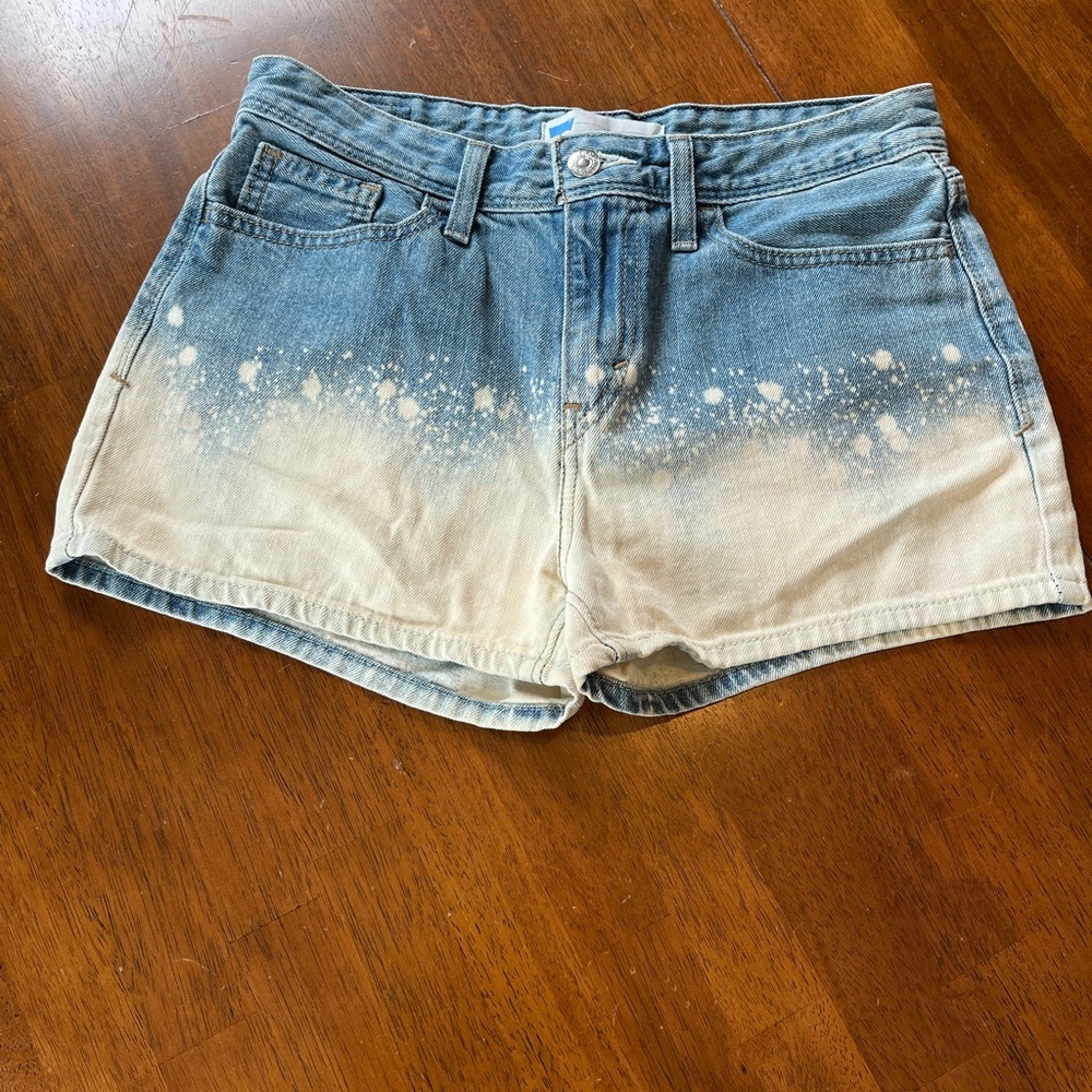 Vintage Levi’s ombré jean short